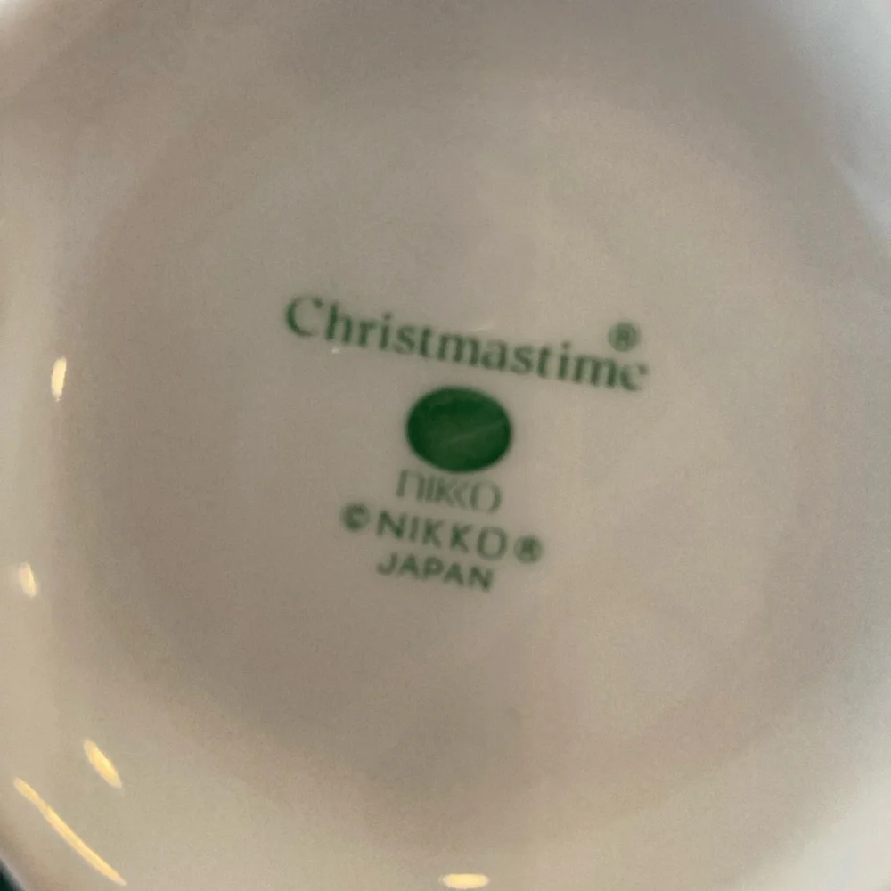 NIKKO CHRISTMASTIME VINTAGE CERAMIC SUGAR & CREAMER SET JAPAN - Picture 3 of 9